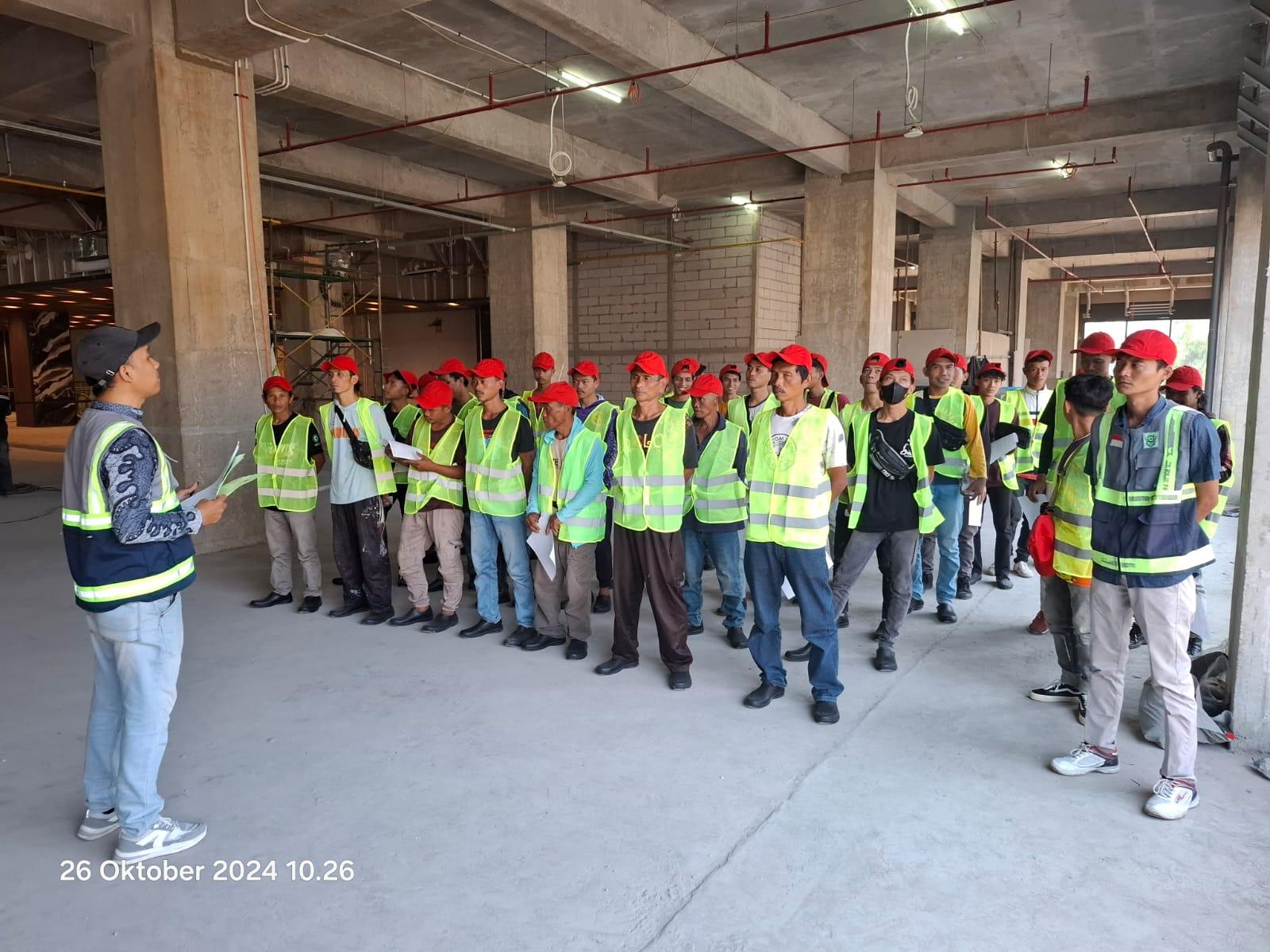 Safety Induction Apartemen Branz Mega Kuningan oleh Nusa Utama Konstruksi